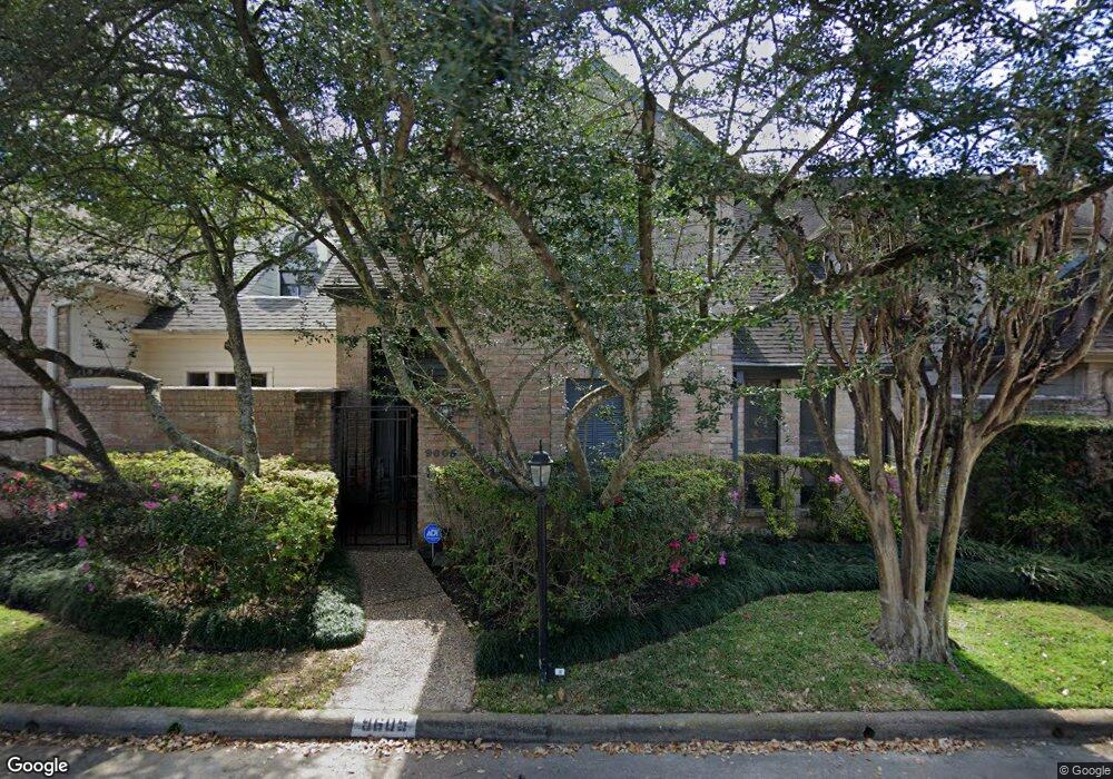 9605 Doliver Dr, Houston, TX 77063 - photo 1