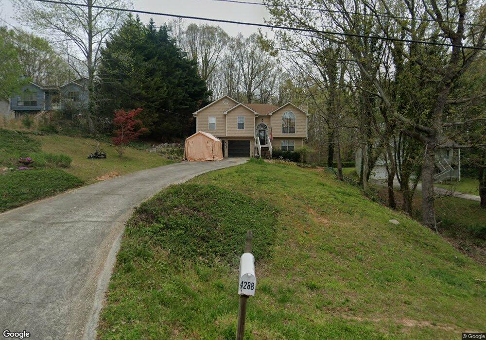 4288 Falcon Crest Dr, Flowery Branch, GA 30542 - photo 1