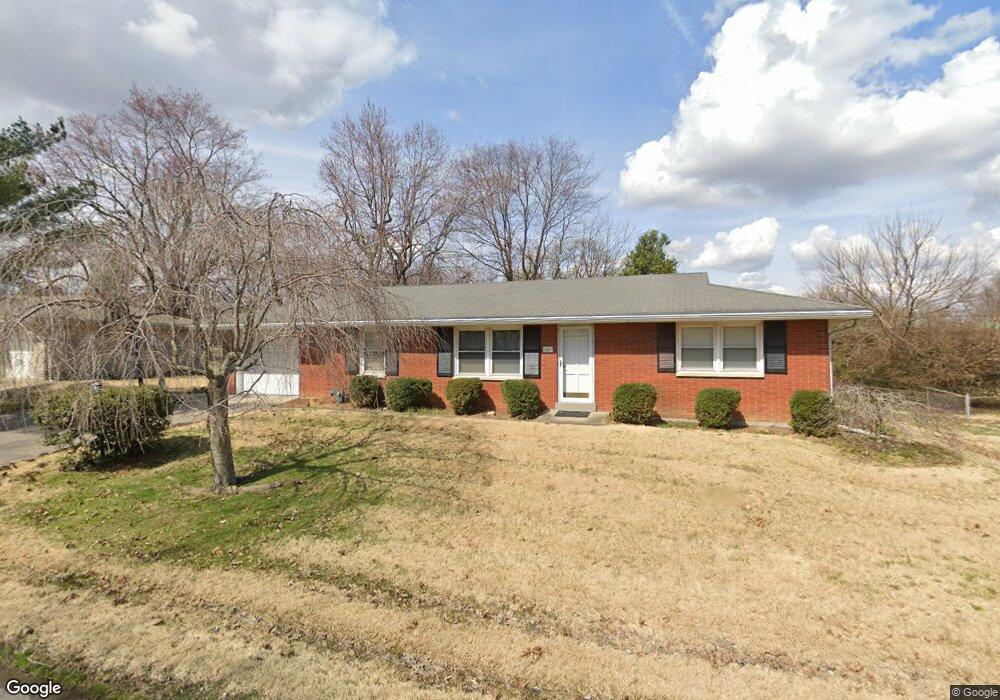 1011 Woodside Dr, New Albany, IN 47150 - photo 1