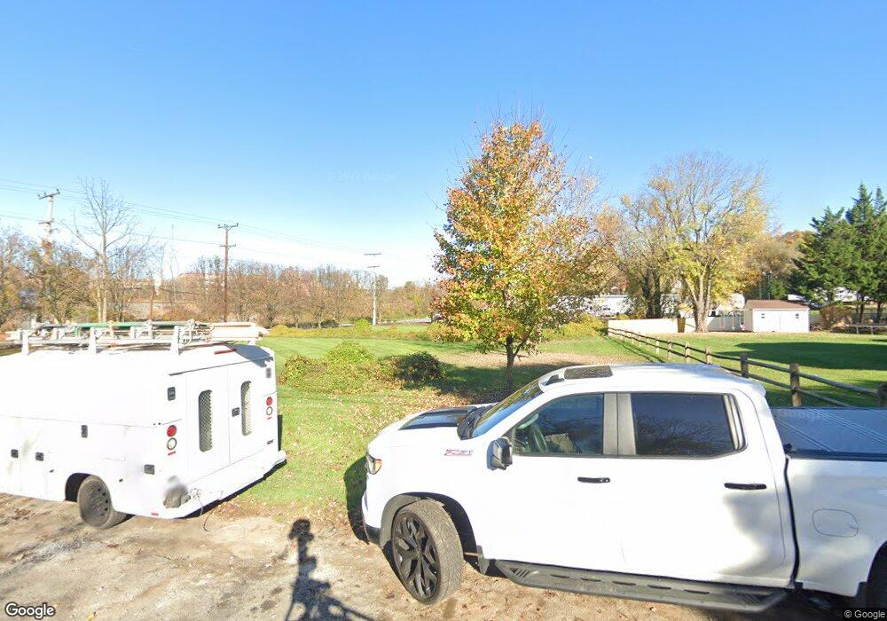 2323 Hammonds Ferry Rd, Baltimore, MD 21227 - photo 1