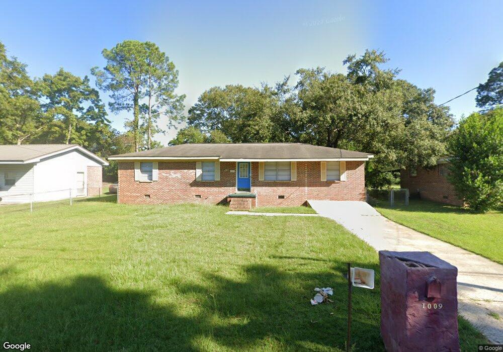 1009 Eugene St, Dothan, AL 36301 - photo 1
