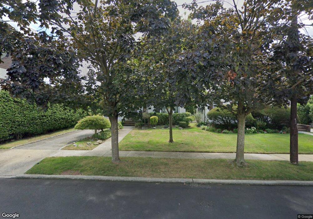 155 Andover Place, West Hempstead, NY 11552 - photo 1