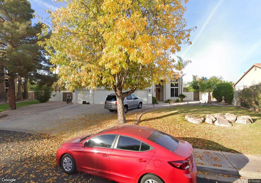 1026 N Portland Ave, Gilbert, AZ 85234 - photo 1