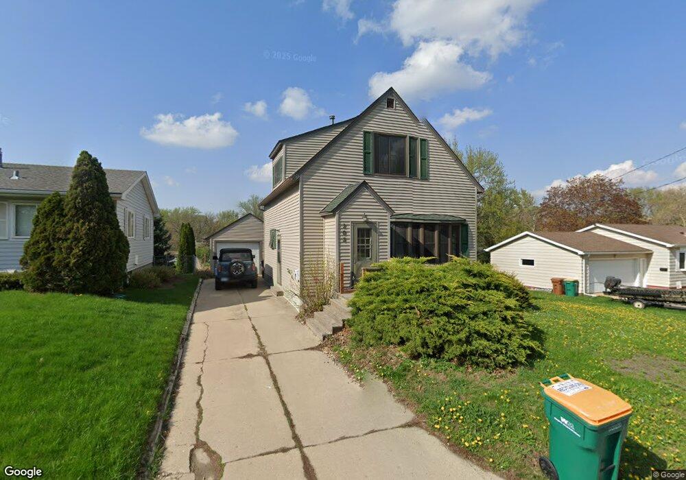 205 E Hawthorne St, Albert Lea, MN 56007 - photo 1