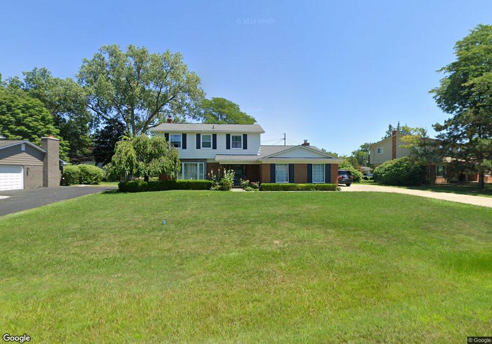 6715 Pine Eagle Ln, West Bloomfield, MI 48322 - photo 1