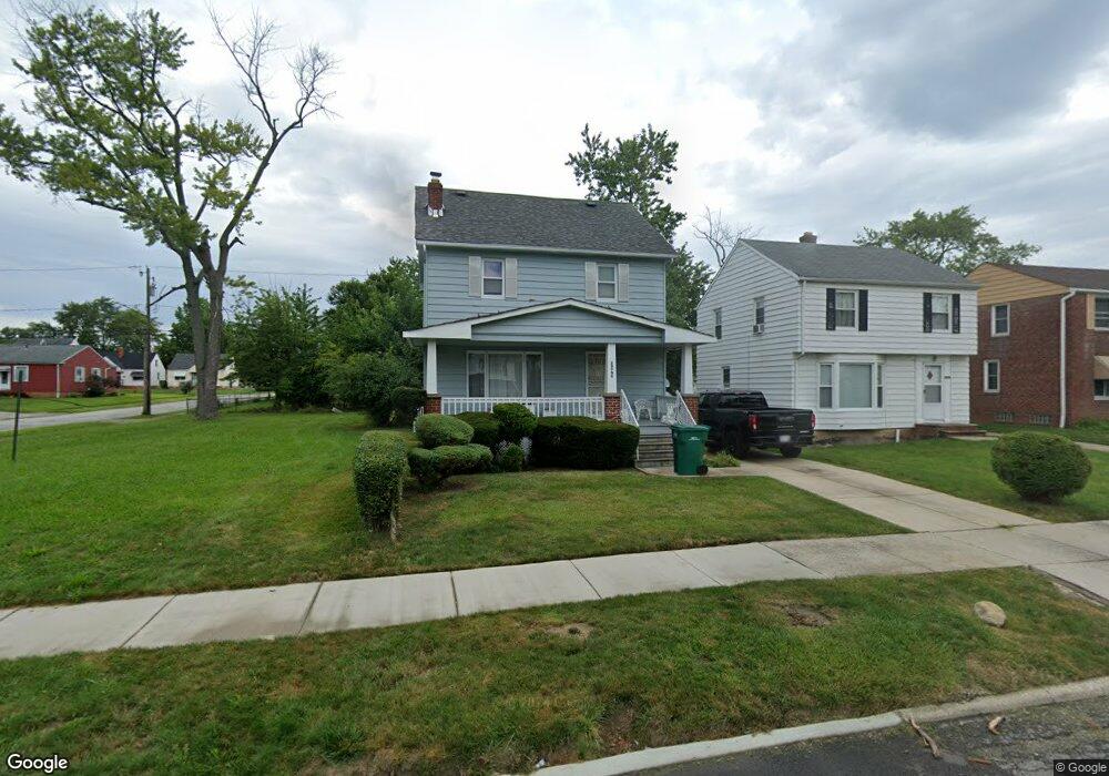 20709 Hillgrove Ave, Maple Heights, OH 44137 - photo 1