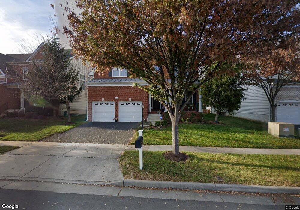 25181 Eisenhower Dr, Chantilly, VA 20152 - photo 1