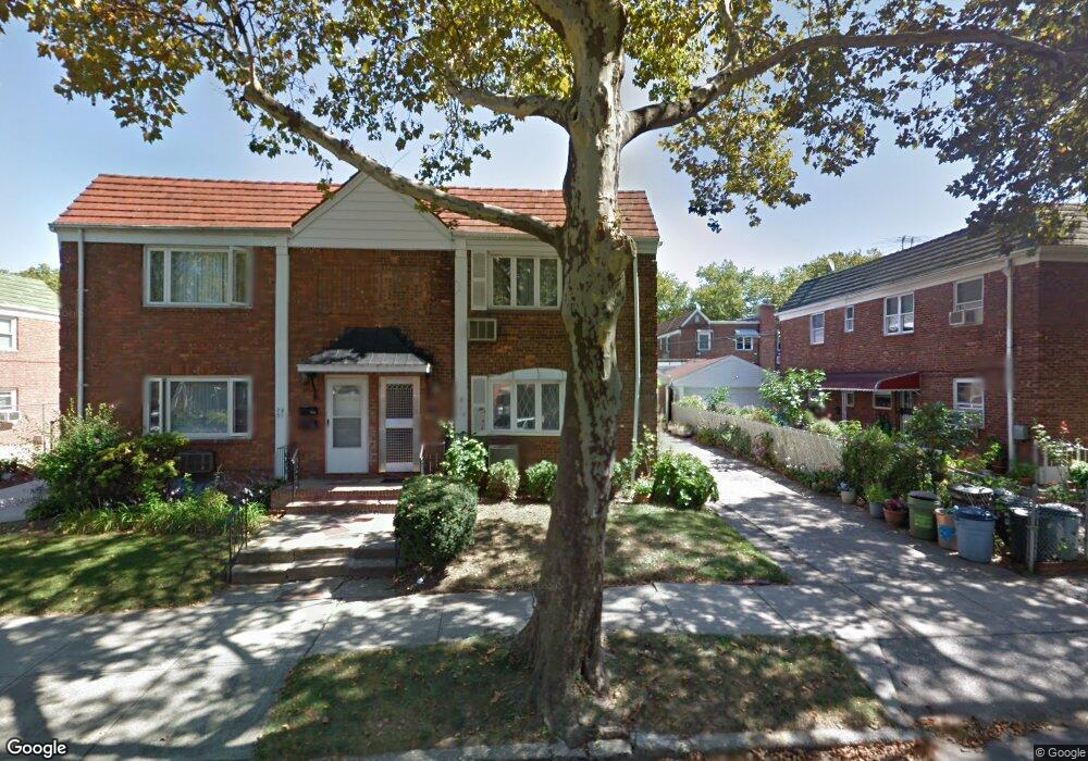 7531 198th St, Fresh Meadows, NY 11366 - photo 1