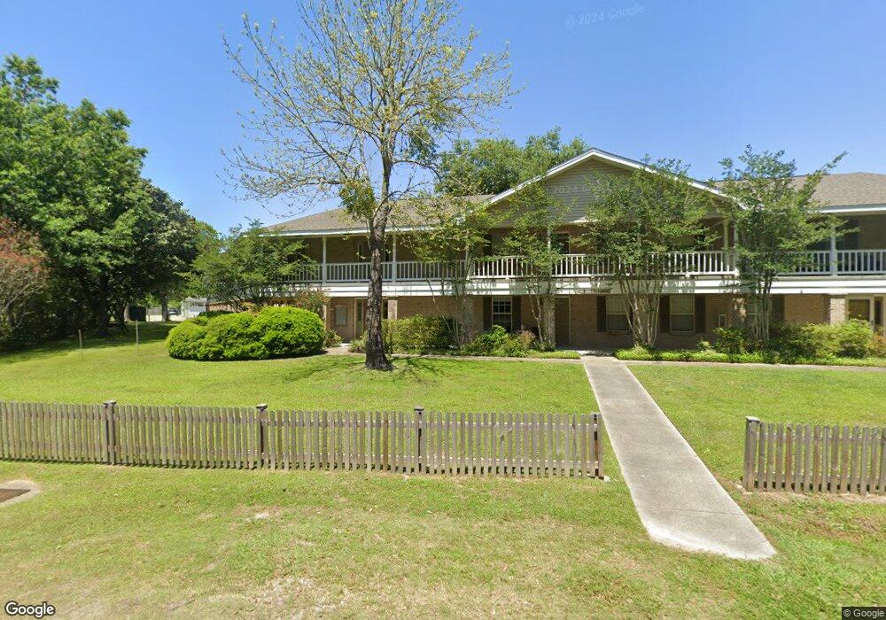 515 Third St unit 2, Bay Saint Louis, MS 39520 - photo 1