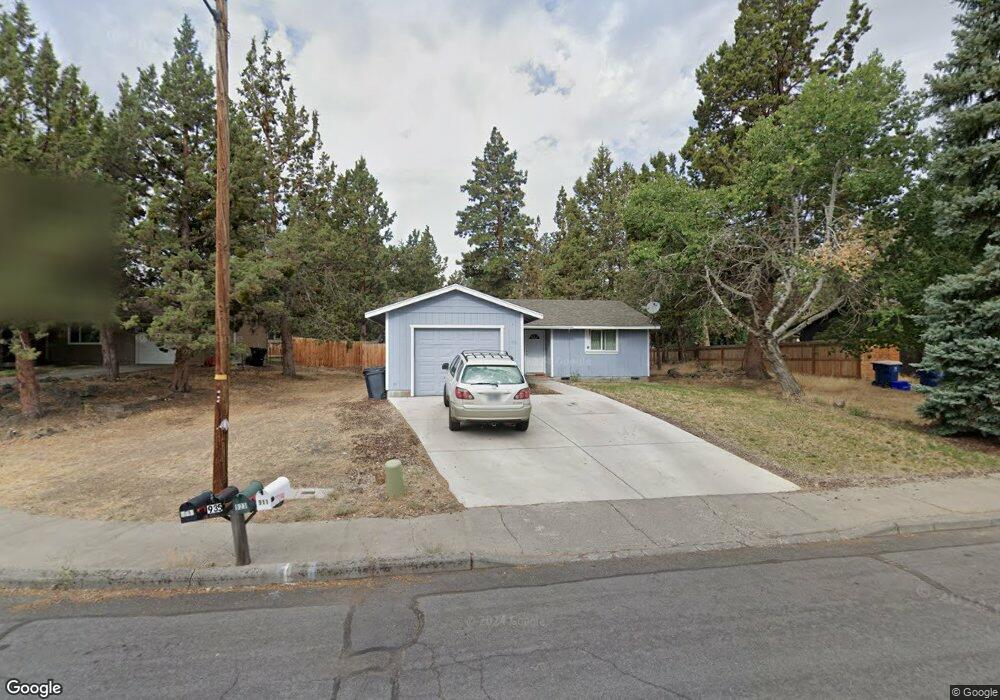 911 SE Morton Ct, Bend, OR 97702 - photo 1