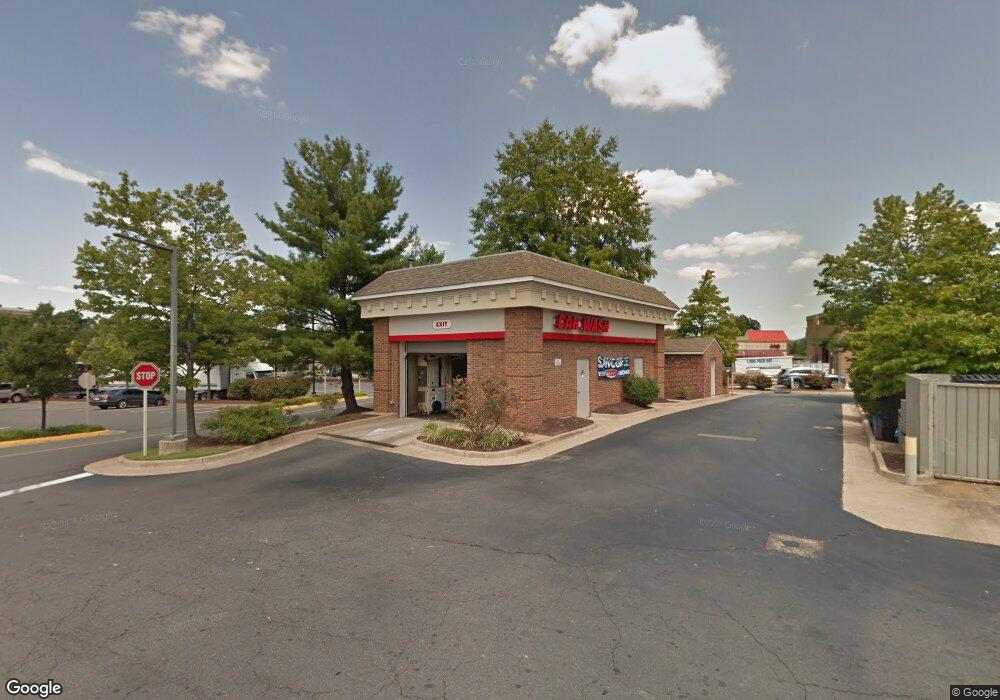 9879 Liberia Ave, Manassas, VA 20110 - photo 1