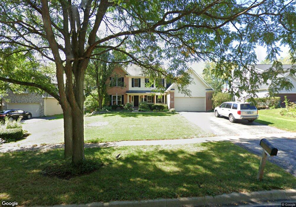 711 S Van Buren St, Batavia, IL 60510 - photo 1