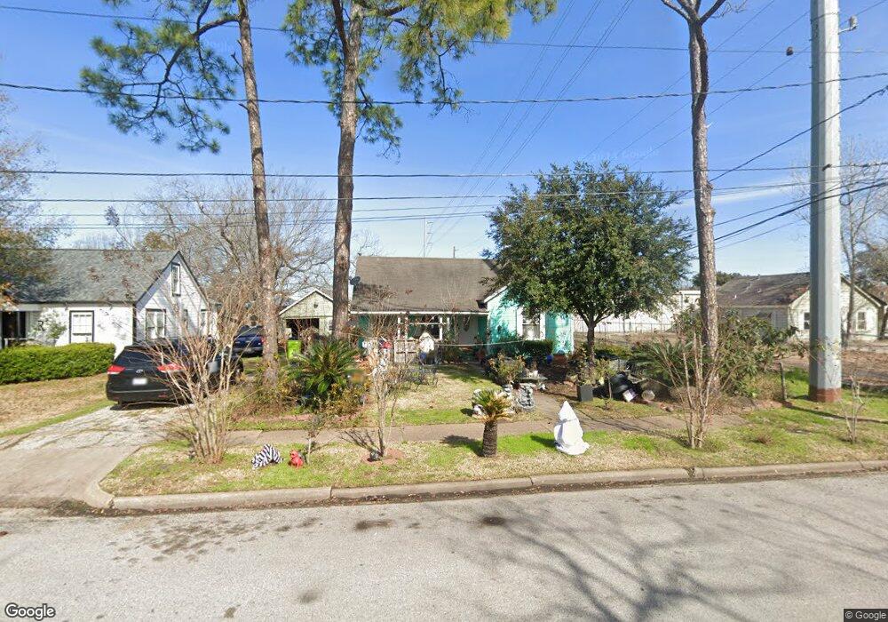 1711 Avenue L, Rosenberg, TX 77471 - photo 1