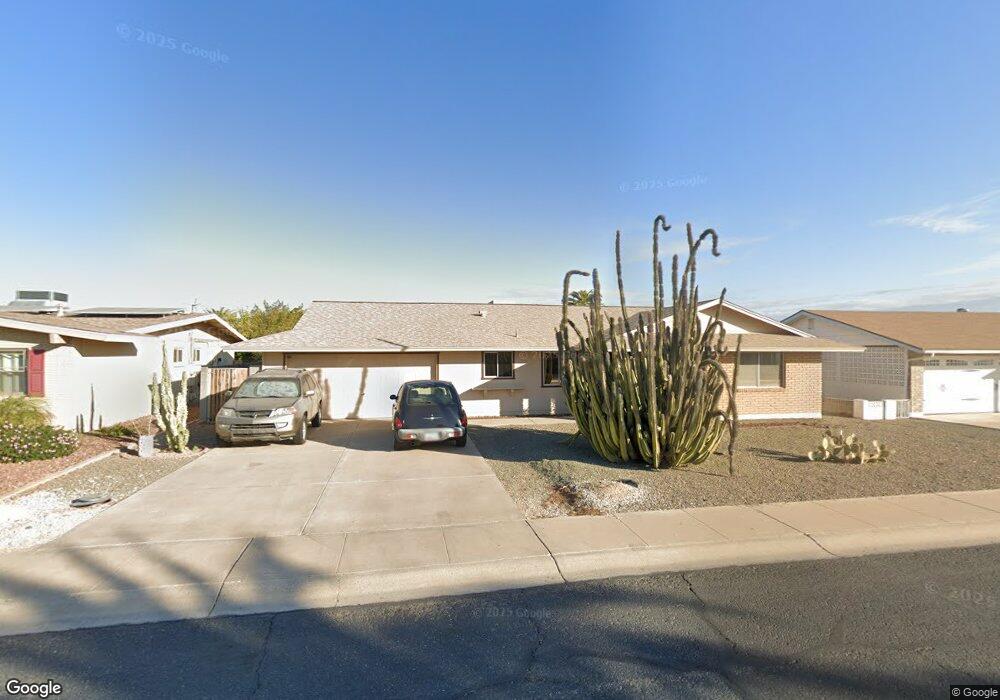 10038 W Cumberland Dr, Sun City, AZ 85351 - photo 1