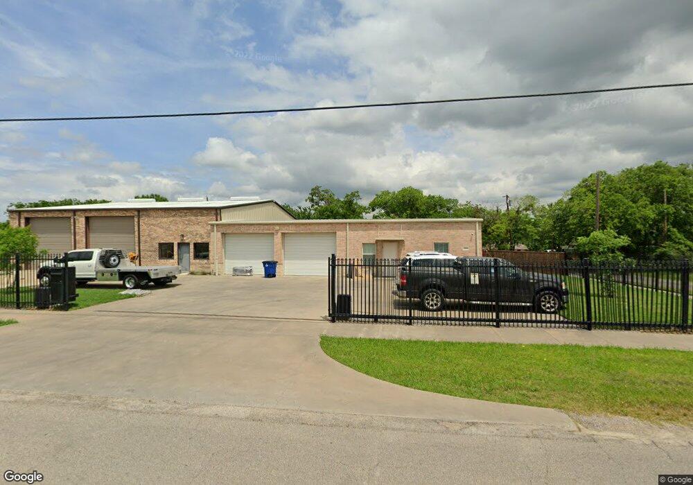 1500 NE Main St, Ennis, TX 75119 - photo 1
