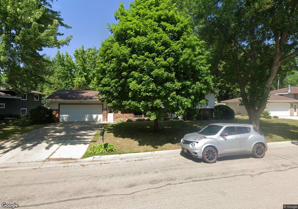 1620 Canary Dr, Albert Lea, MN 56007 - photo 1