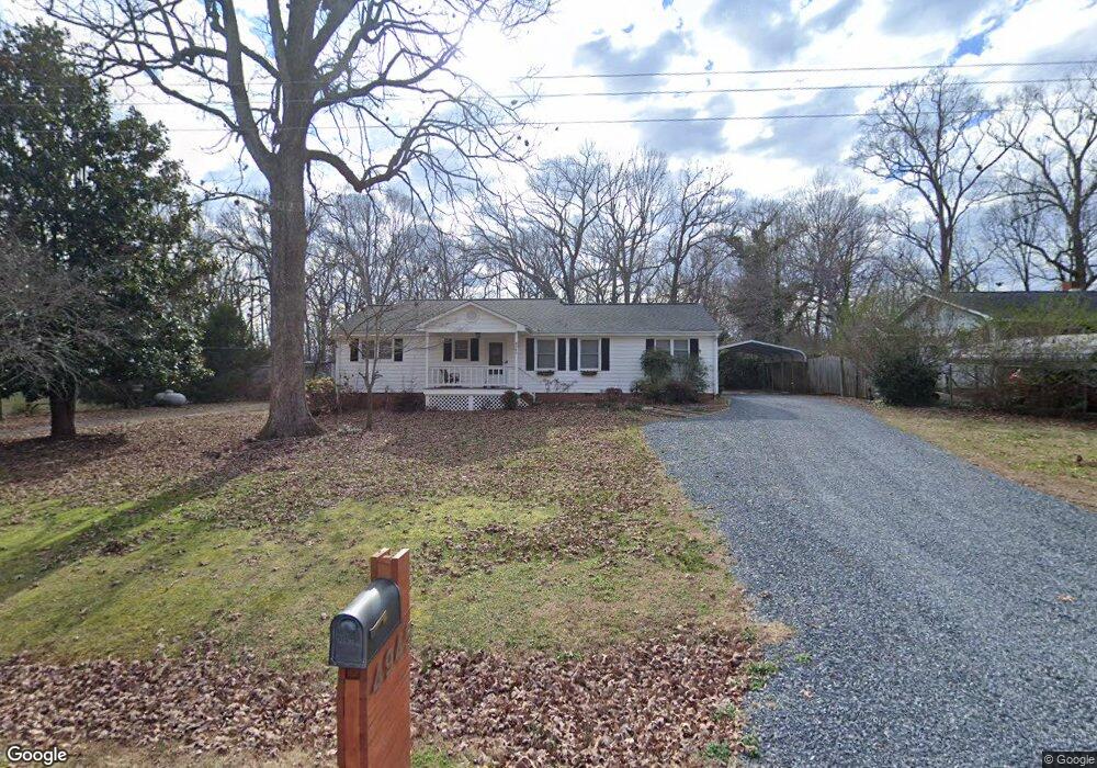 4943 Ridgeview Rd, High Point, NC 27263 - photo 1