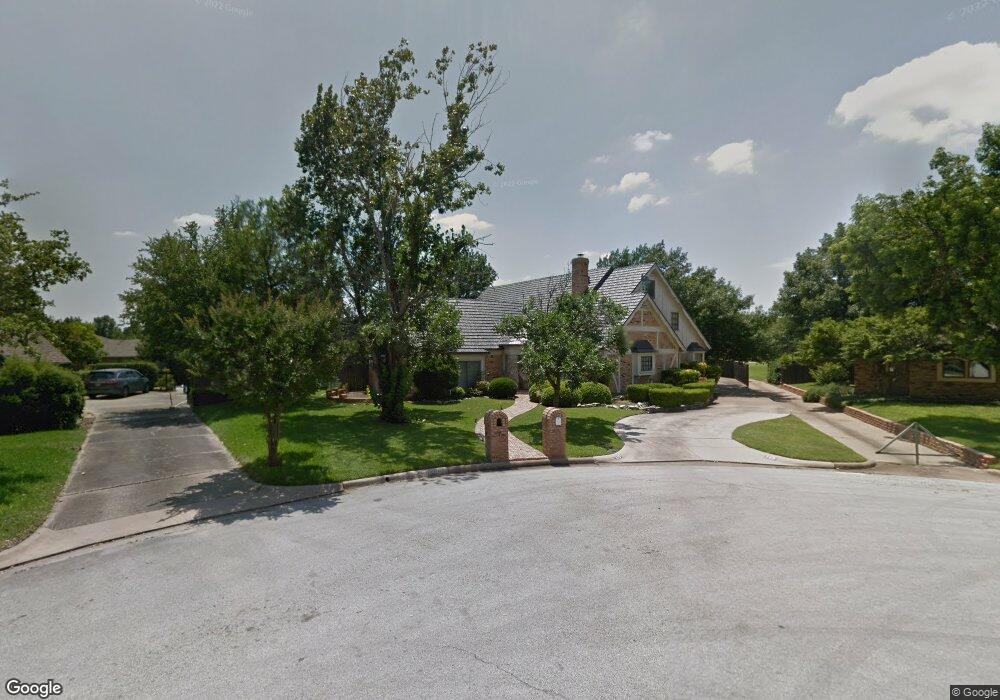 113 Jeannie Ct, Hurst, TX 76054 - photo 1