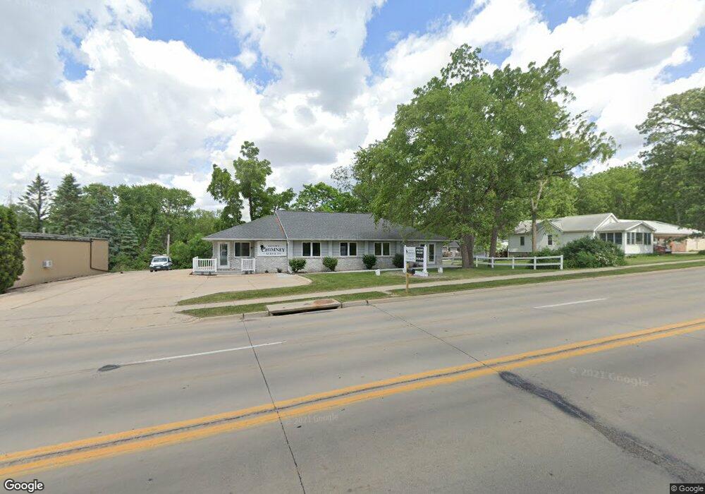 2504 Waterloo Rd, Cedar Falls, IA 50613 - photo 1