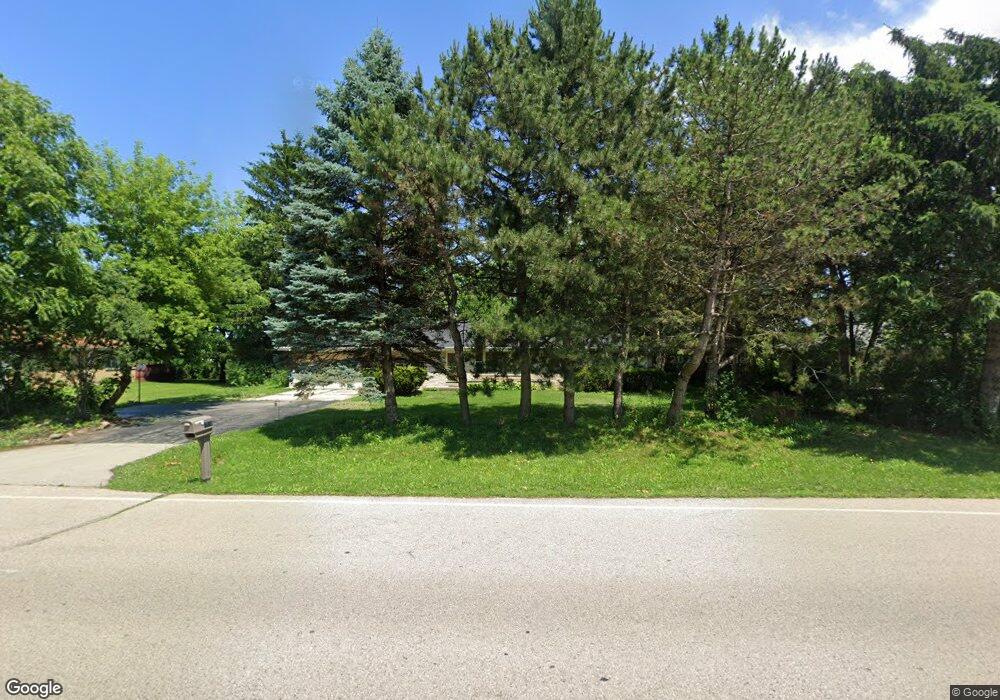 3880 Pilgrim Rd, Brookfield, WI 53005 - photo 1