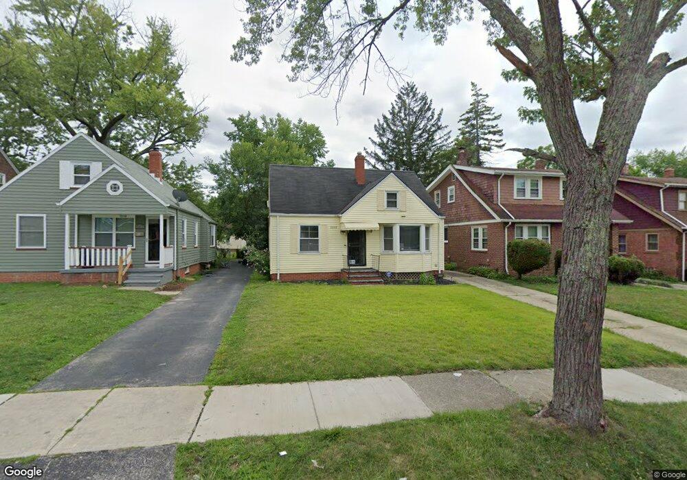 20512 Franklin Rd, Maple Heights, OH 44137 - photo 1