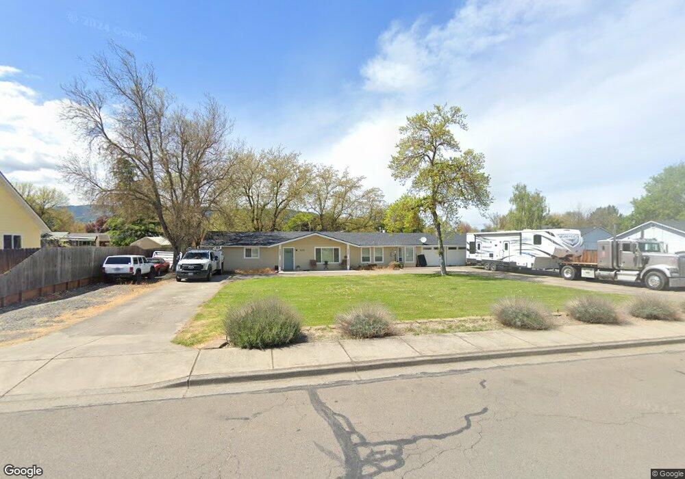 3425 Snowy Butte Ln, Central Point, OR 97502 - photo 1