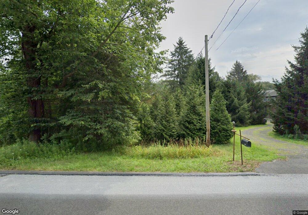 636 Redding Rd, Redding, CT 06896 - photo 1