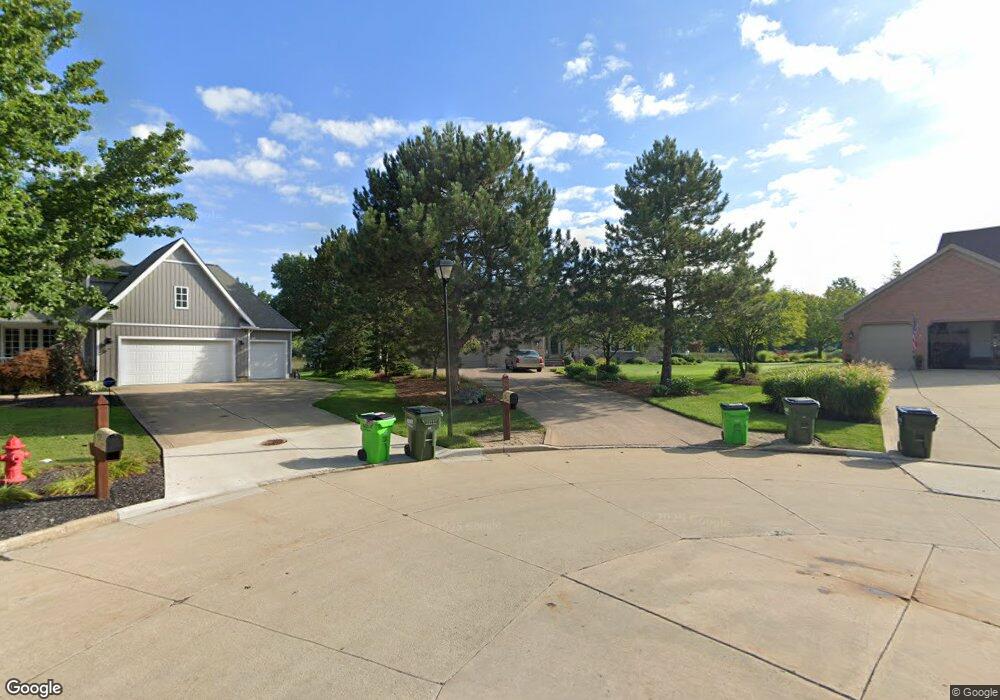 1805 Cedarhurst Dr, Wickliffe, OH 44092 - photo 1