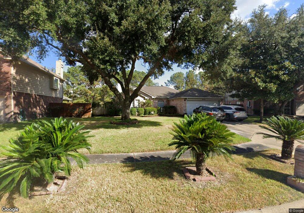 8906 Weyburn Grove Dr, Houston, TX 77088 - photo 1