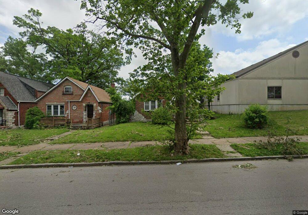 4486 Bircher Blvd, Saint Louis, MO 63115 - photo 1