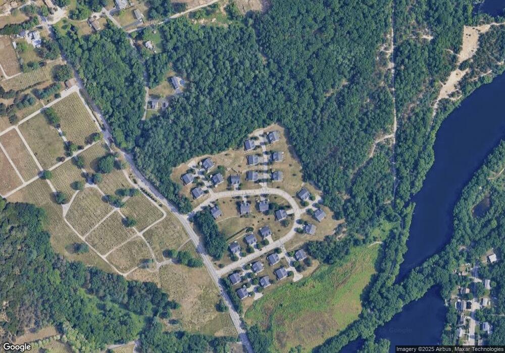 64 Fox Run Rd unit 8,B, Blackstone, MA 01504 - photo 1