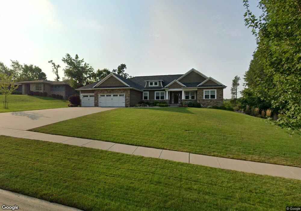 4313 Fawn Hill Ct SE, Cedar Rapids, IA 52403 - photo 1