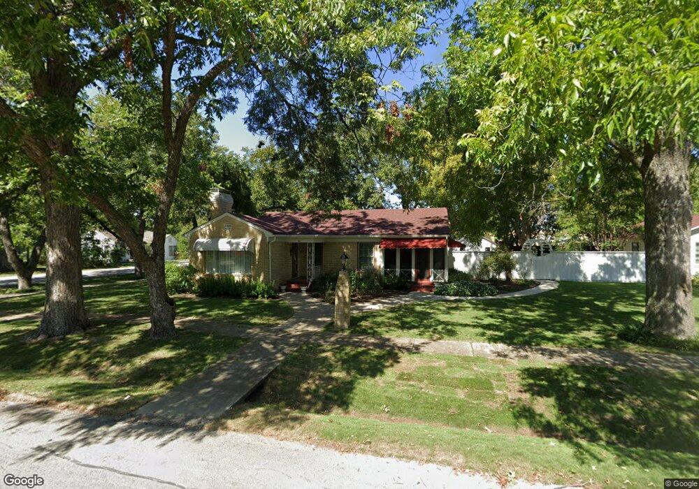 411 W Oak St, Celina, TX 75009 - photo 1