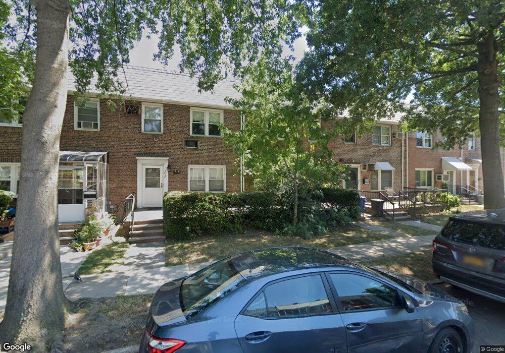 7519 169th St, Fresh Meadows, NY 11366 - photo 1