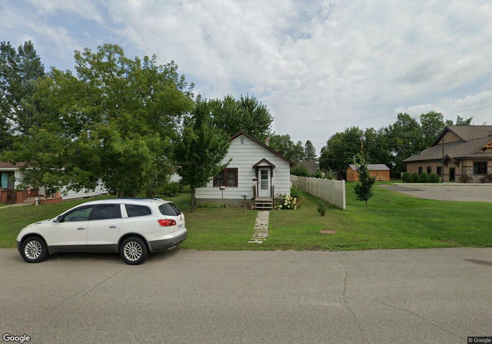 104 Huntsinger Ave, Park Rapids, MN 56470 - photo 1