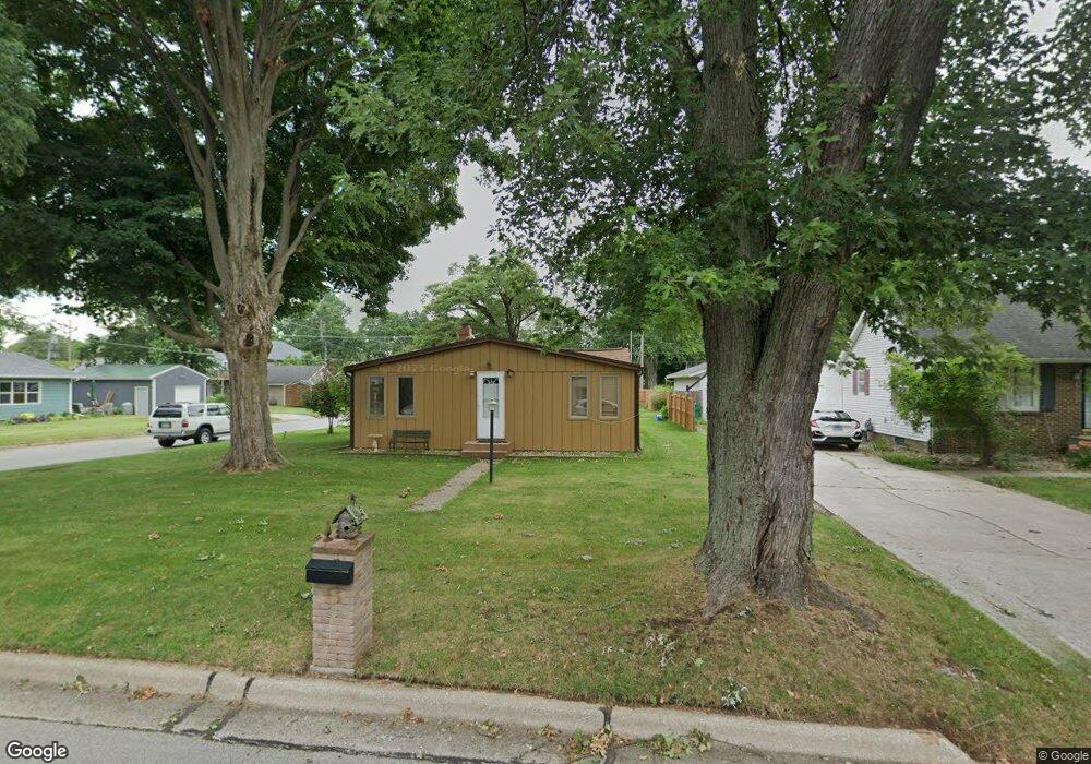 1106 Greenway St, La Porte, IN 46350 - photo 1