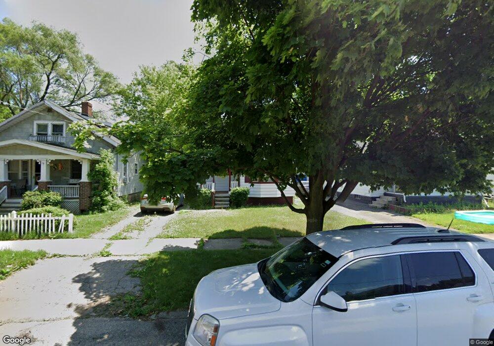 1117 SiMcOe Ave, Flint, MI 48507 - photo 1