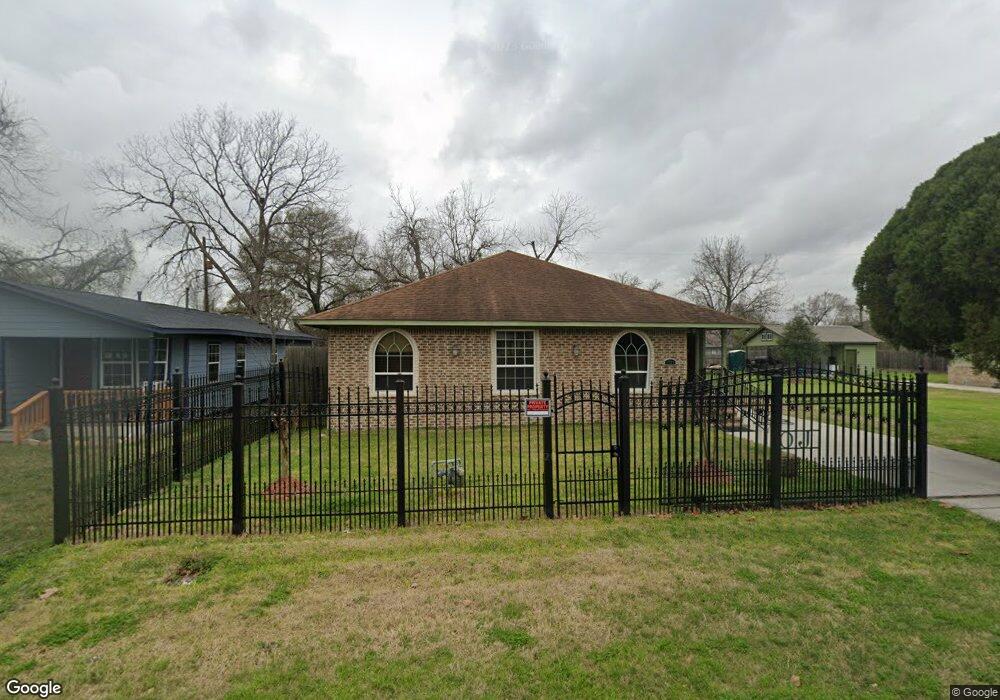 7715 Maxroy St, Houston, TX 77088 - photo 1