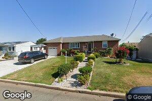 11 Holly St, Port Reading, NJ 07064