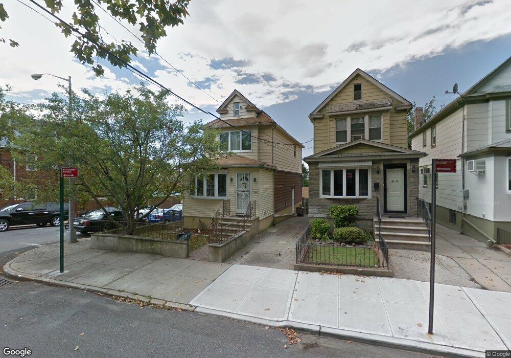 5276 66th St, Maspeth, NY 11378 - photo 1