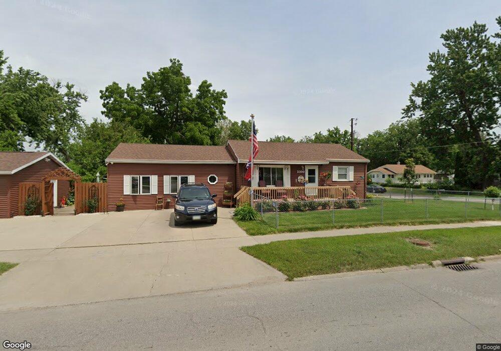 2300 E 23rd St, Des Moines, IA 50317 - photo 1
