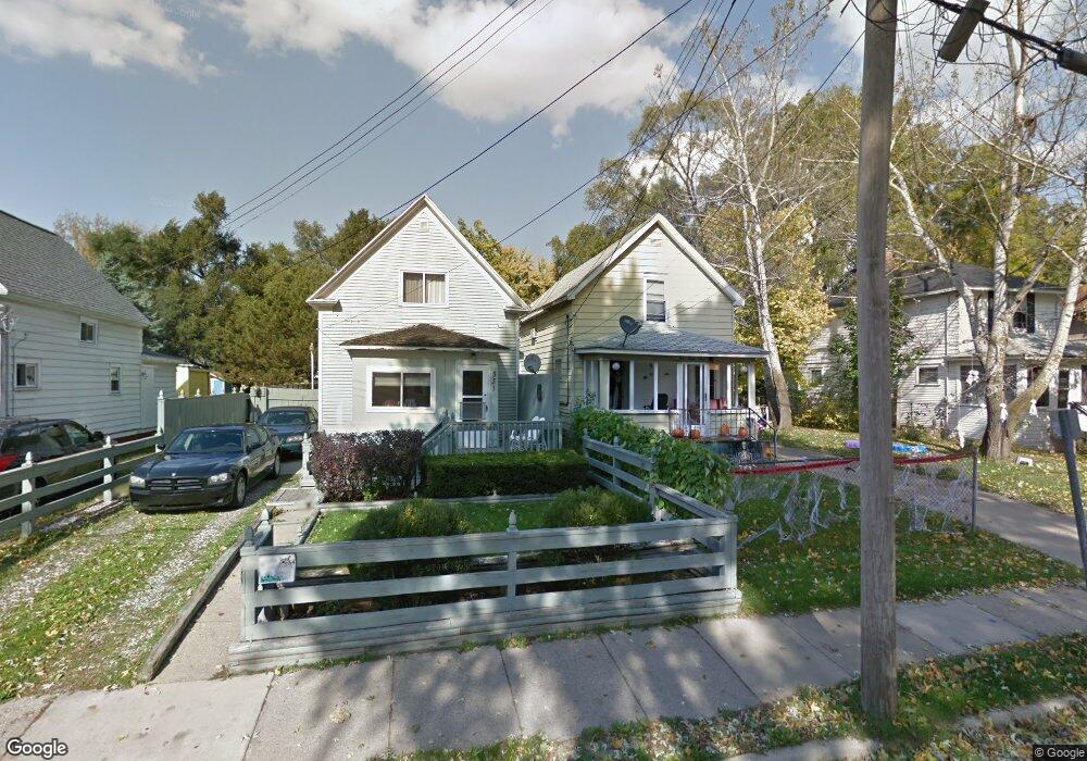 533 Isbell St, Lansing, MI 48910 - photo 1
