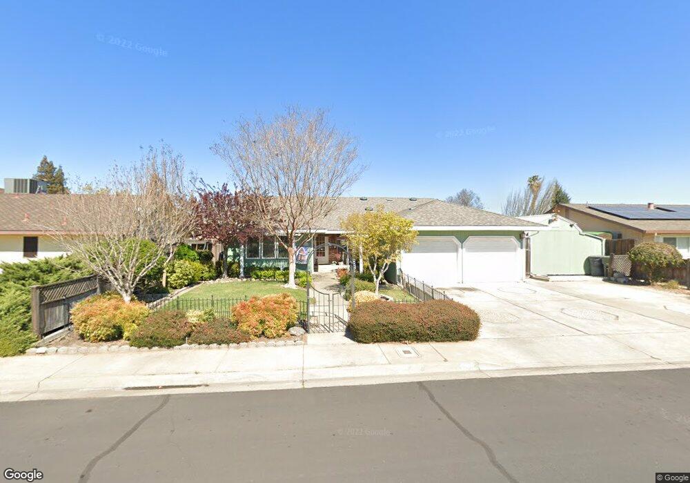 1982 Alta Ct, Oakdale, CA 95361 - photo 1