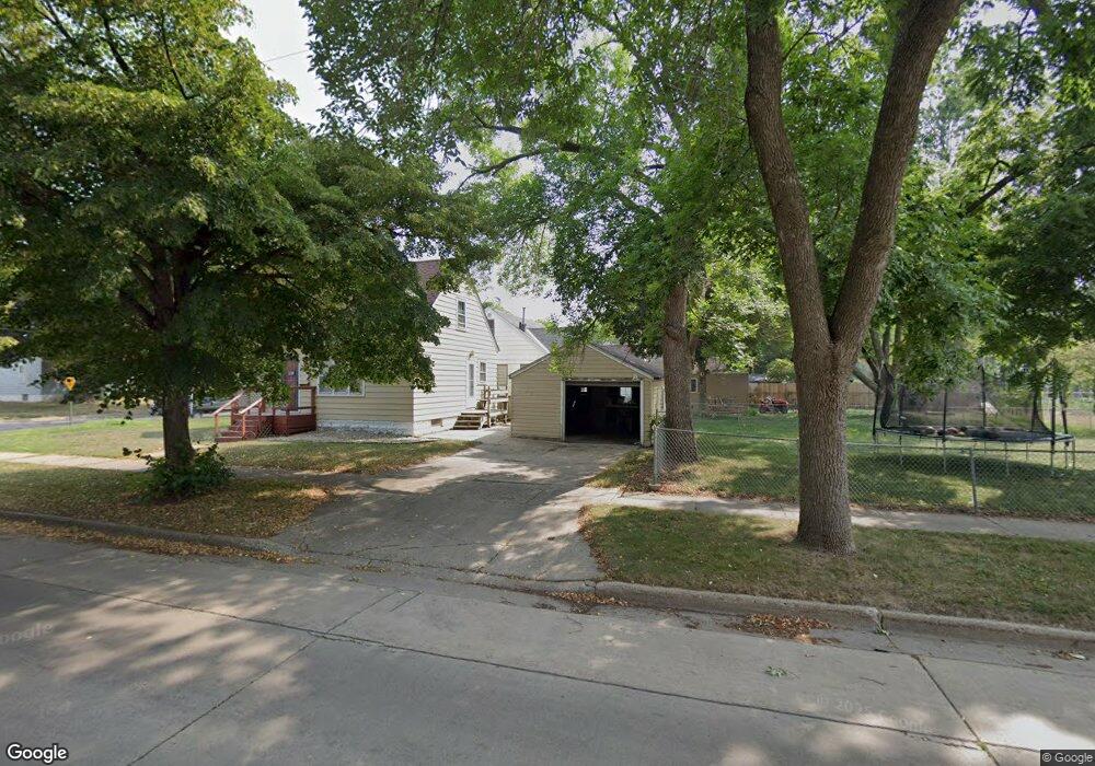 1001 8th St SE, Austin, MN 55912 - photo 1