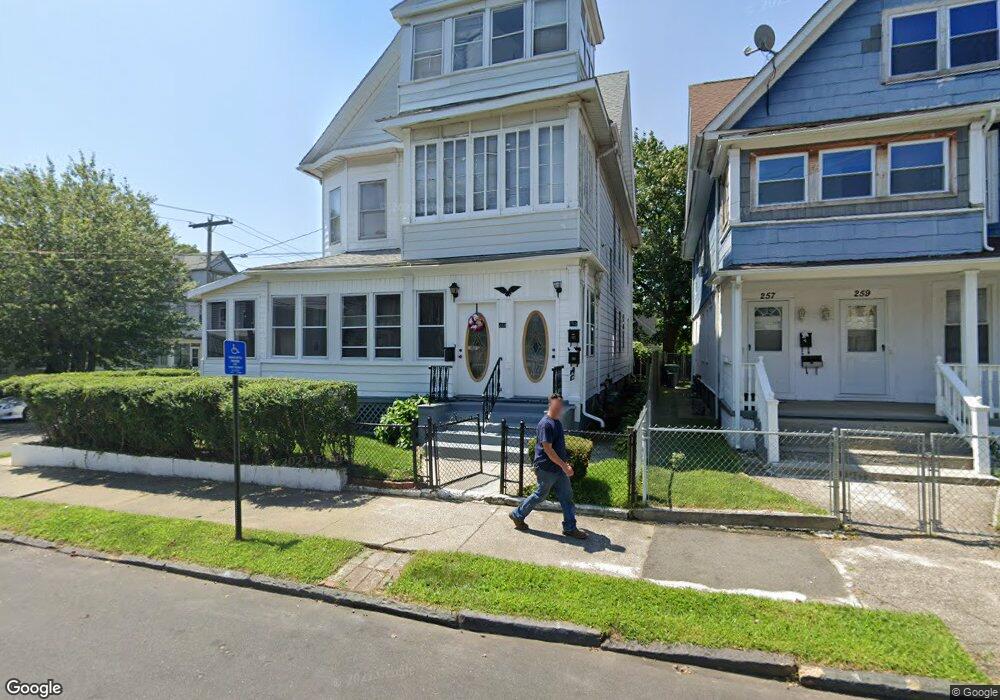 253 Davenport St unit 255, Bridgeport, CT 06607 - photo 1