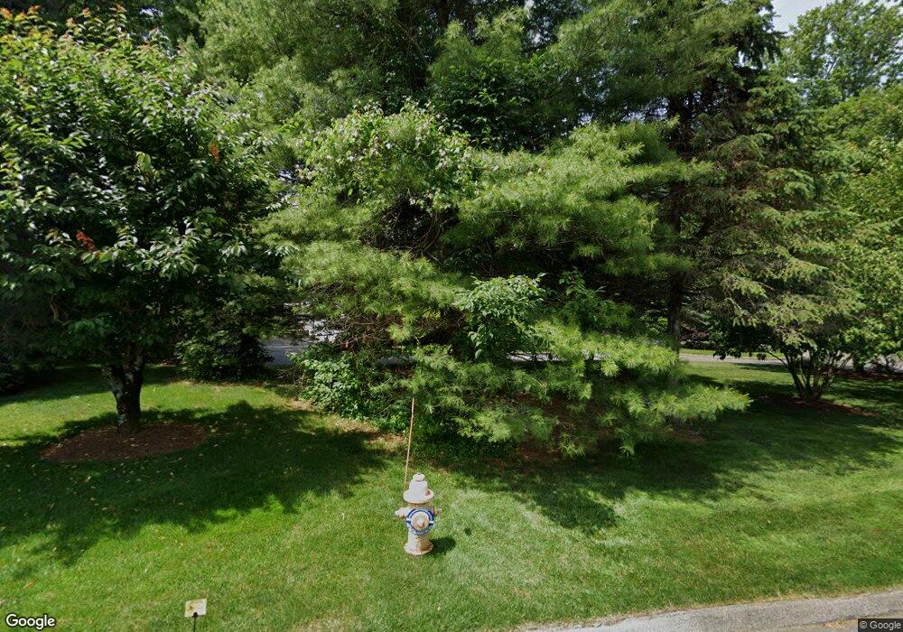 75 Pastures Ln, New Canaan, CT 06840 - photo 1