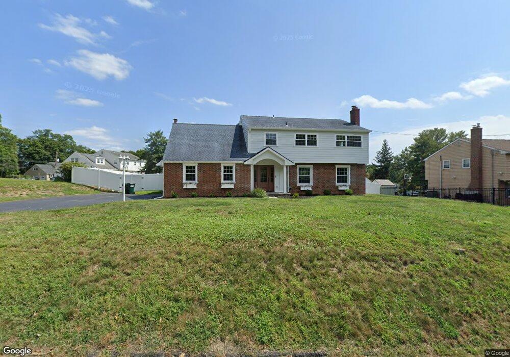 318 W Brookhaven Rd, Wallingford, PA 19086 - photo 1