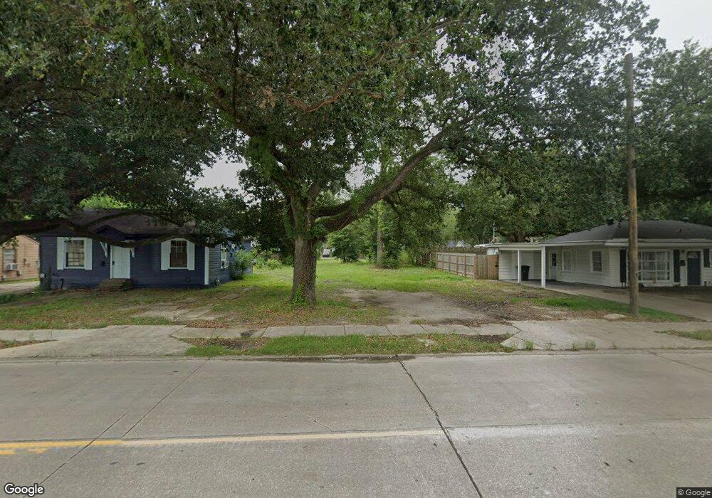 2402 12th St, Lake Charles, LA 70601 - photo 1