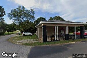 2026 E Main St, Royston, GA 30662