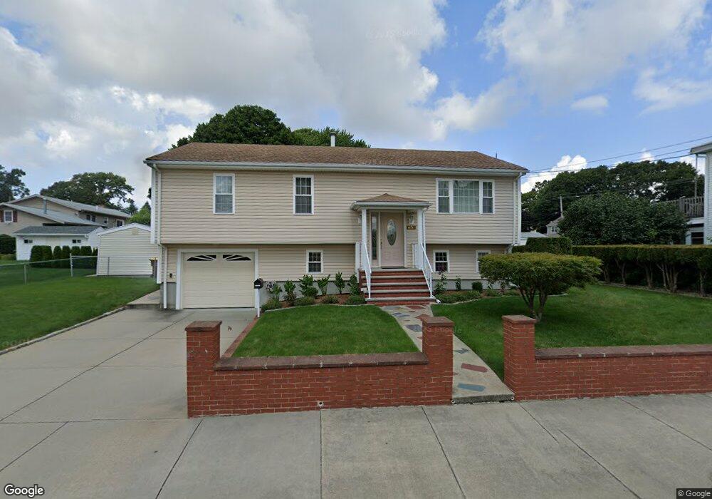 651 Jefferson St, Fall River, MA 02721 - photo 1